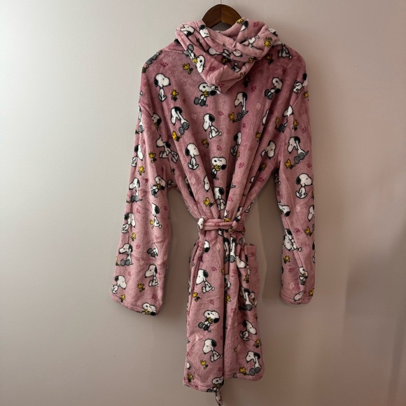Peanuts® Snoopy Women Robes size L/XL NEW!! - Picture 2 of 4